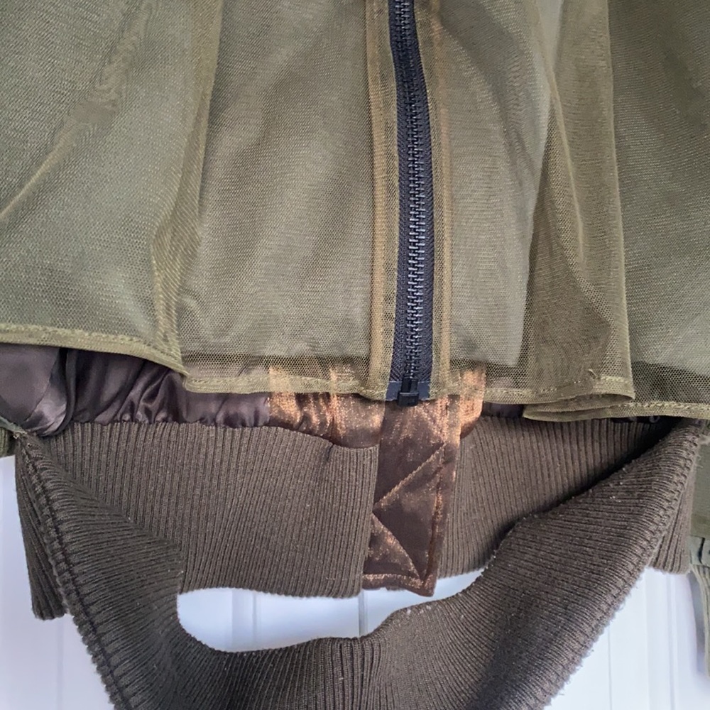 Yohanix Jacket - Picture 9 of 10